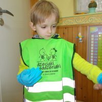 DZIECIAKI SADZENIAKI