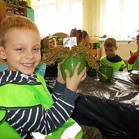 DZIECIAKI SADZENIAKI