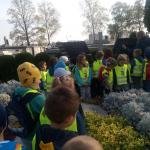 „Szkoła pamięta” – „Skrzaty” składają hołd poległym za ojczyznę.