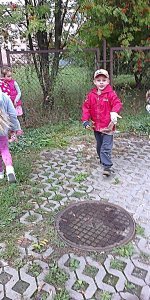 PRZEDSZKOLAKI SPRZĄTAJĄ ŚWIAT 2015