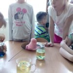  „Smerfne” eksperymenty z wodą i nie tylko.