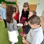 Pokój na ziemi ludziom,  a w niebie cisza gwiazd...